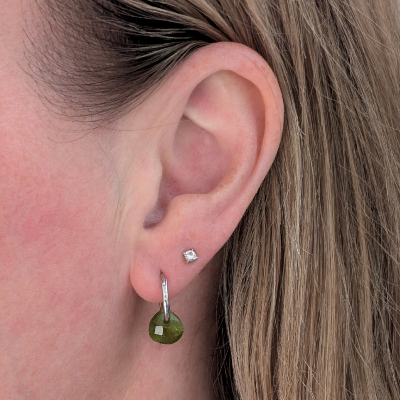 The Nuget silver peridot August birthstone earrings