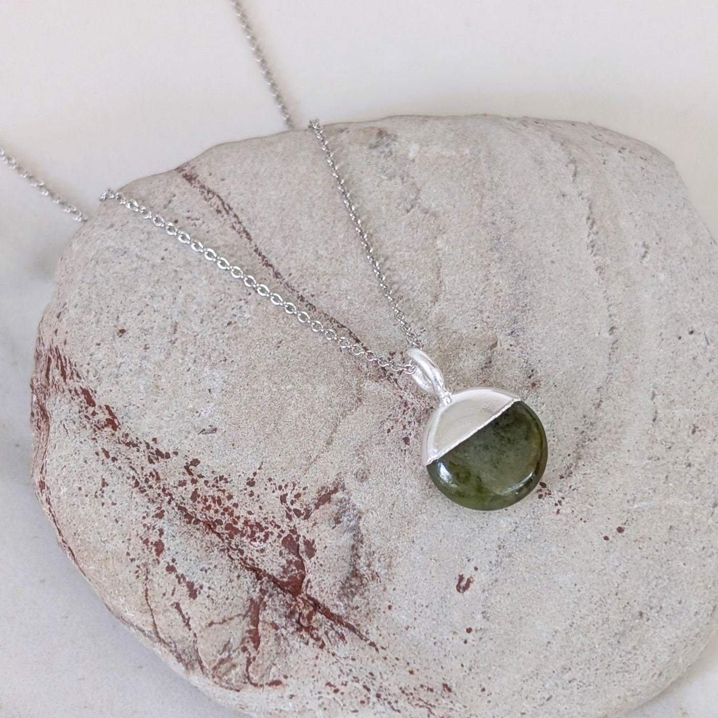 silver peridot August birthstone pendant necklace 