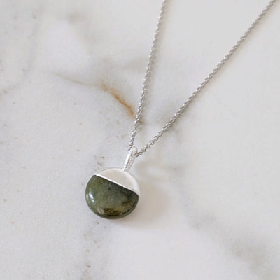 silver peridot August birthstone pendant necklace 