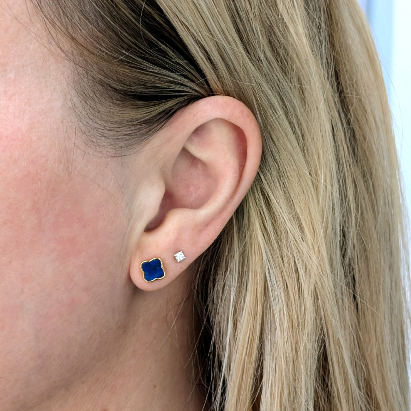 lapis lazuli gold clover stud earrings